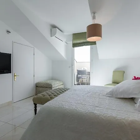 Bristol Park Apartment Cannes